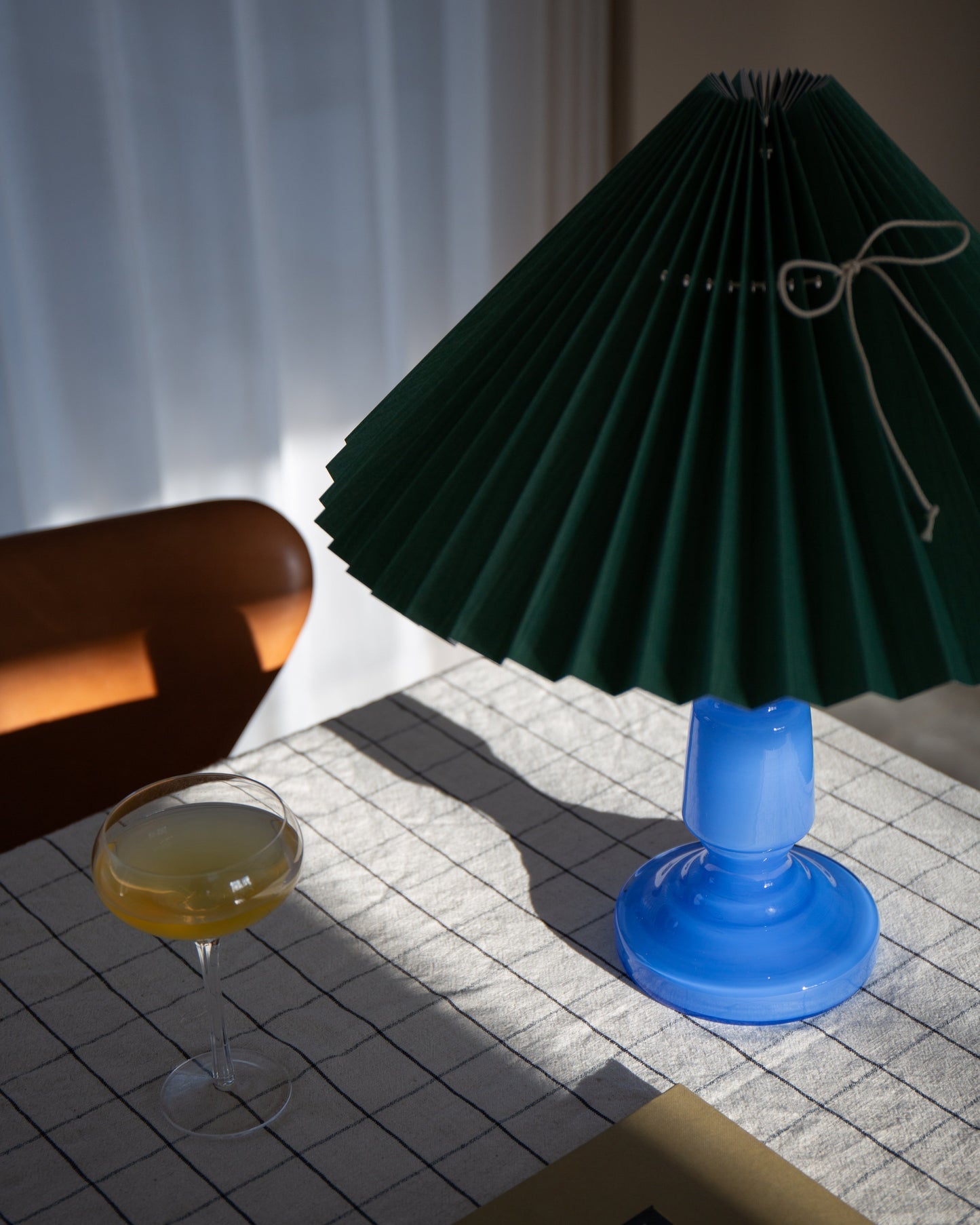 Petro 2 – Marineblå Lampe & Grøn Lampeskærm