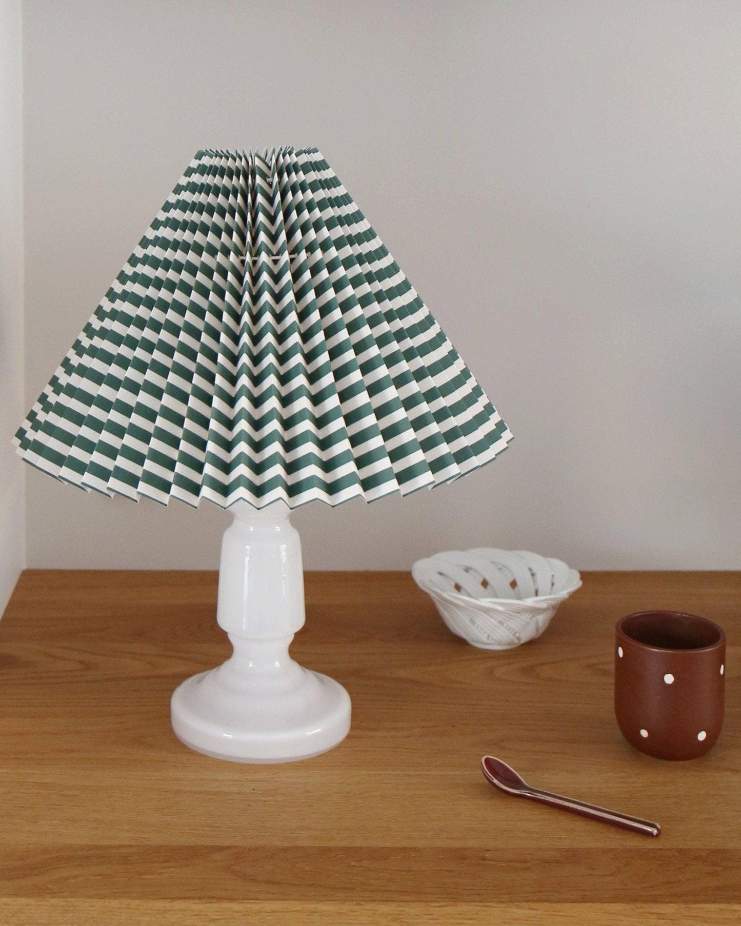 Lampe Petro 2 Hvid & Beige med Mørkegrønne Striber - Pink Rose