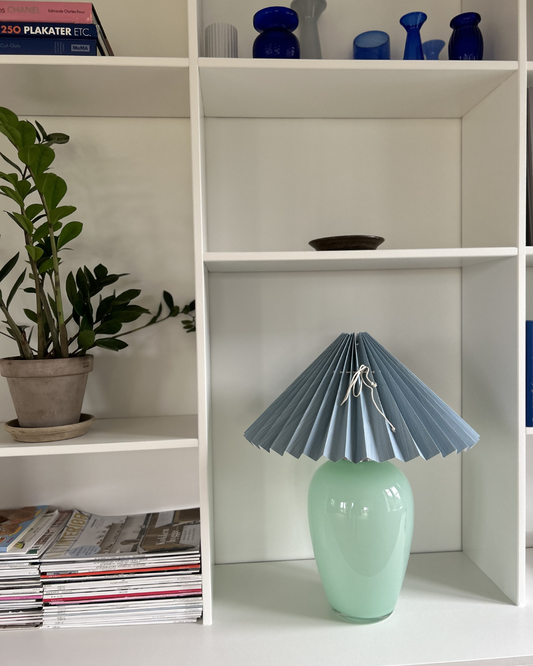 Mintgrøn med dueblå skærm