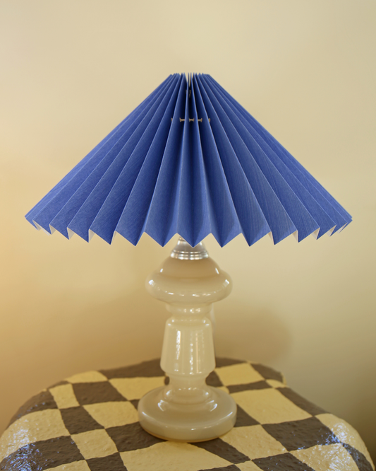 Petro 2 i beige med marineblå skærm