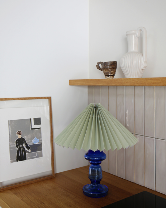 Petro 2 i koboltblå transparent med støvgrøn skærm