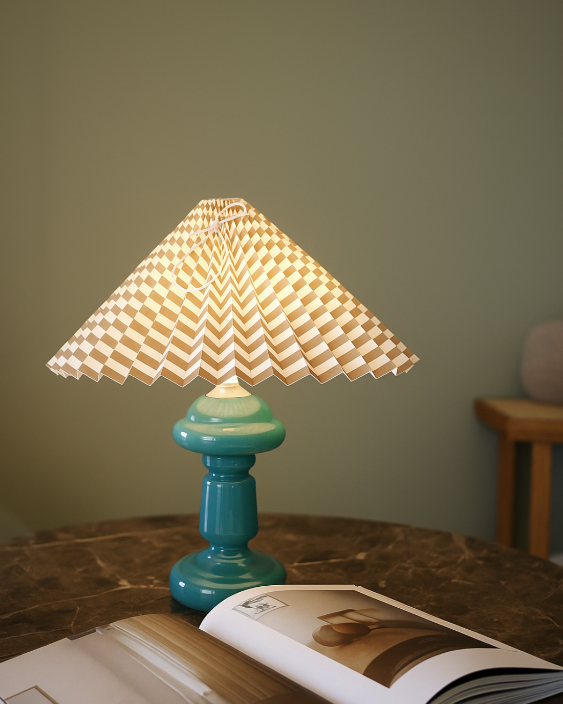 Petro 1 – Turkis Lampe & Stribet Beige/Brun Lampeskærm